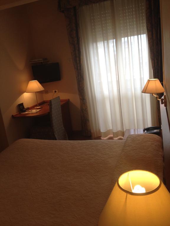 Hotel Cristallo Фано Номер фото